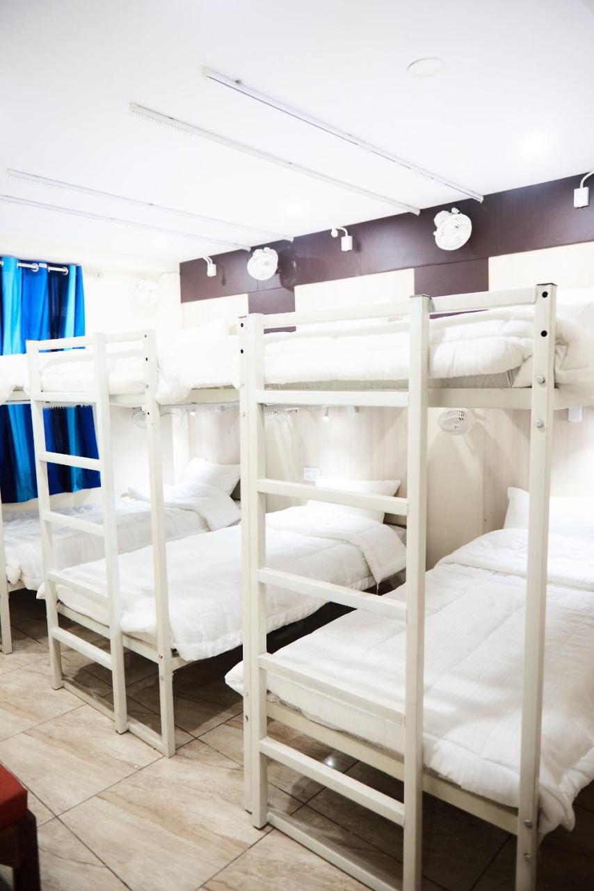 Himalayan Hostel Ню Делхи Стая снимка