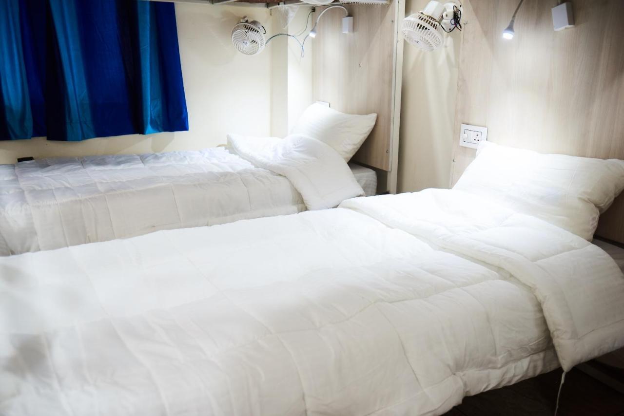 Himalayan Hostel Ню Делхи Стая снимка