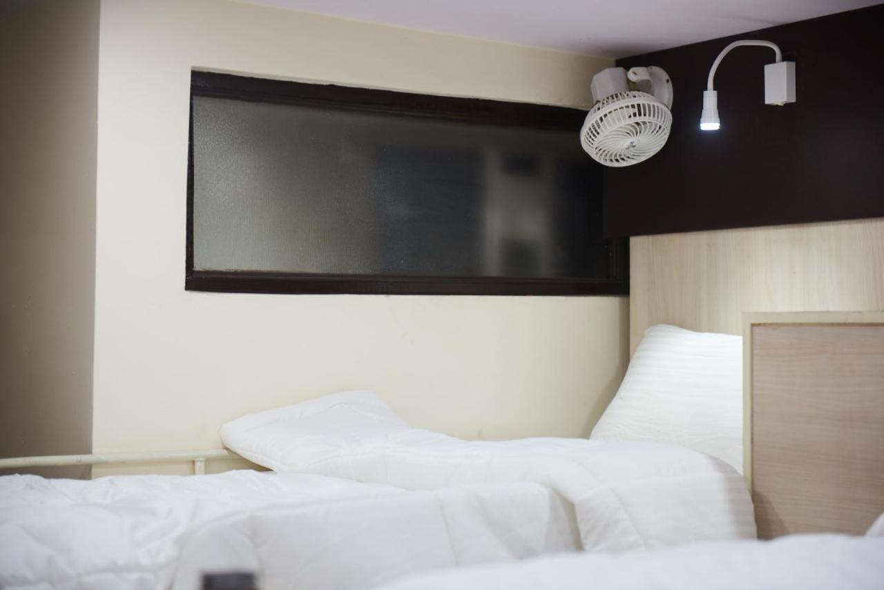 Himalayan Hostel Ню Делхи Стая снимка